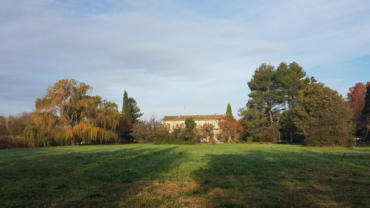 Mas de Férigoulet -La Rose des Vents& Univers enfants Lou Pitchoun Orgon Esterno foto